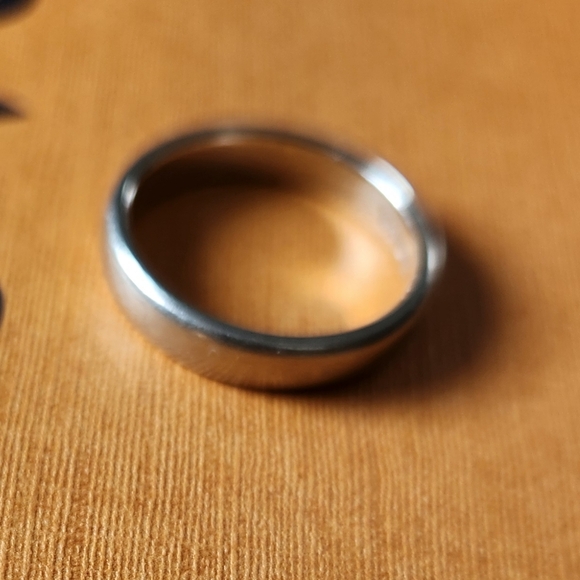 Vintage 14k White Gold Wedding Band - Picture 5 of 9